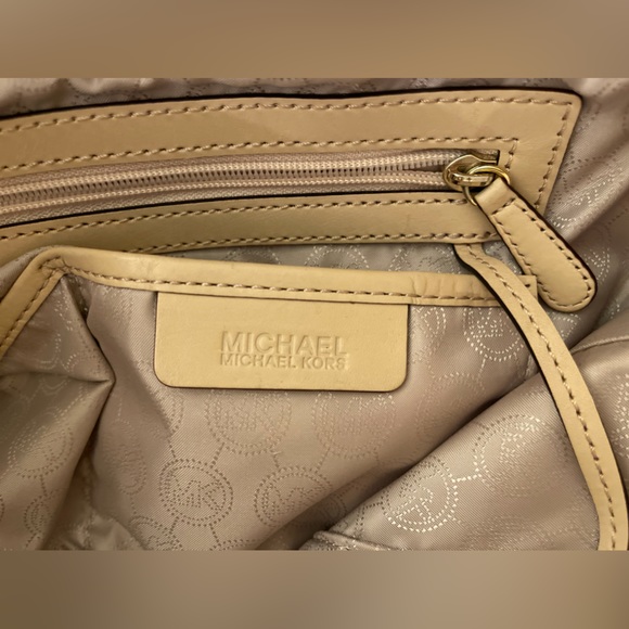 Michael Kors Tote - Picture 5 of 9